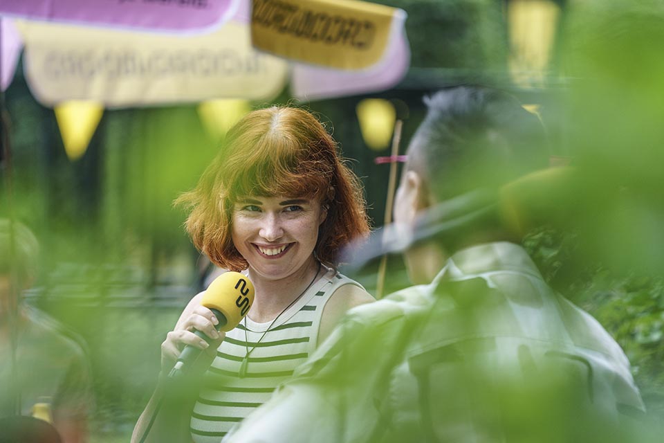 Dichters in de Prinsentuin in beeld