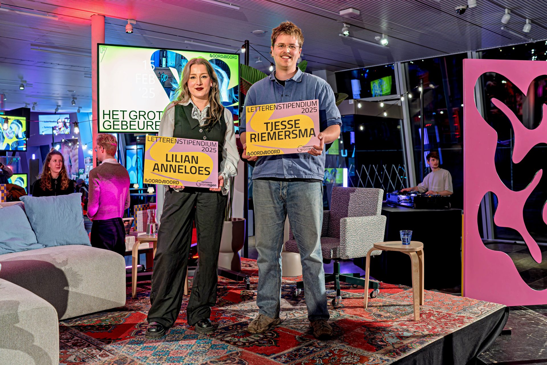 Lilian Anneloes en Tjesse Riemersma ontvangen Letteren Stipendium 2025 ...